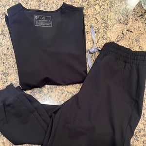 Black Figs Scrubs